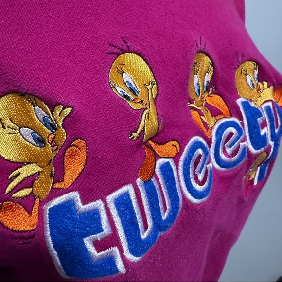 Warner Bros. Studio Store Vintage Tweety Bird 90s Pink Embroidered Sweatshirt XS - Picture 3 of 5